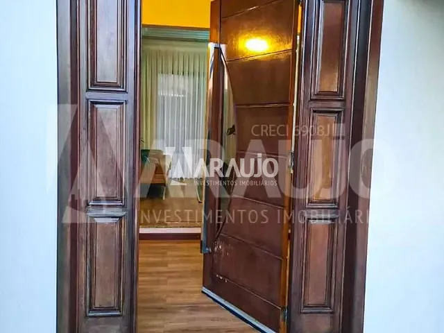 Casa com 780m² 5 quartos e 5 banheiros, à venda, no bairro São João em Itajaí