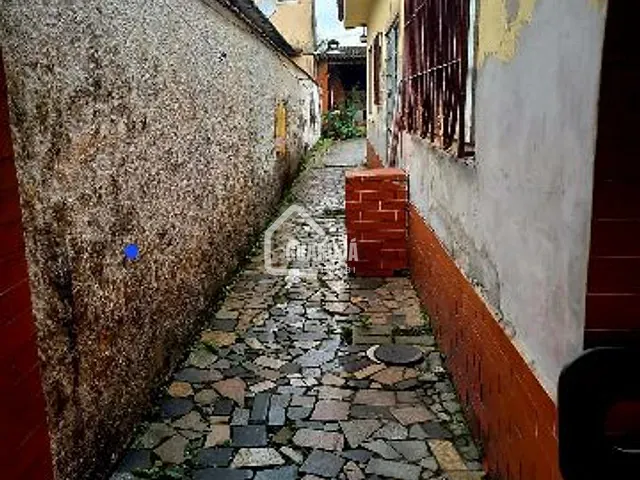 Casa com 500m² 3 quartos e 2 banheiros, à venda, no bairro Vila Alice (Vicente de Carvalho) em Guarujá