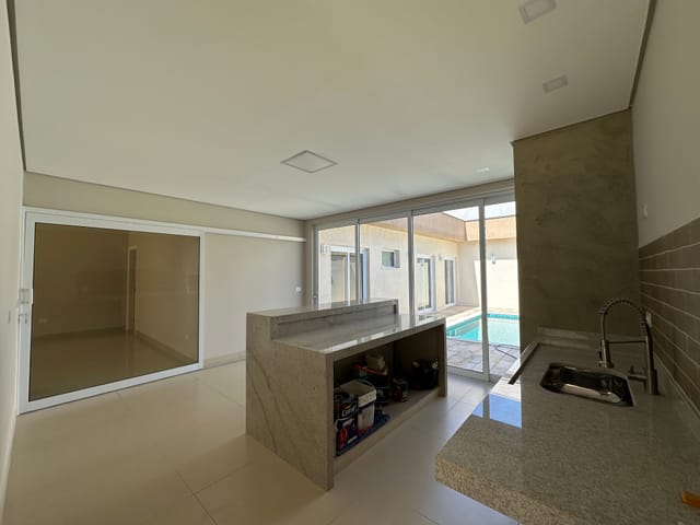 Casa com 260m² 3 quartos e 5 banheiros, à venda, no bairro Ondinhas em Piracicaba