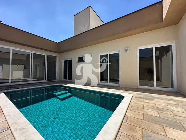 Casa com 260m² 3 quartos e 5 banheiros, à venda, no bairro Ondinhas em Piracicaba