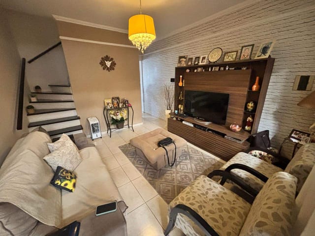 Casa com 153m² 3 quartos e 3 banheiros, à venda, no bairro Loteamento Rio Acima em Mogi das Cruzes