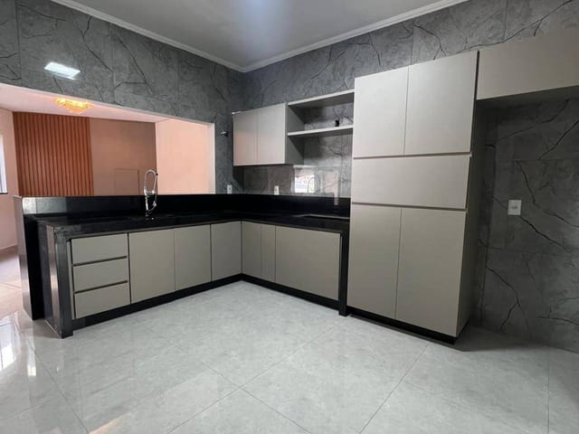 Casa com 250m² 3 quartos e 2 banheiros, à venda, no bairro Prolongamento Jardim Flórida em Franca