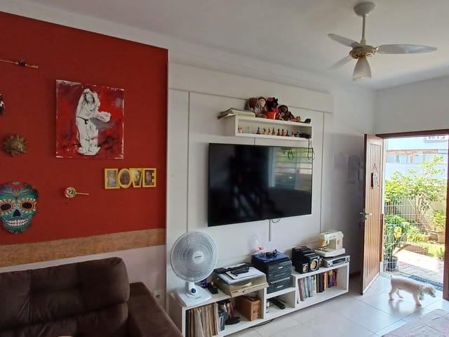 Foto do Casa - Casa de alvenaria de dois pavimentos, com sótão, 3 quartos, financiável no Portal do Ribeirão - Ribeirão da Ilha - Florianópolis/SC | Costão Sul Imóveis