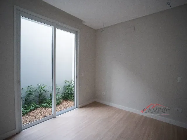 Casa 3 quartos e 3 banheiros, à venda, no bairro Loteamento Residencial Florais Do Lago em Apucarana