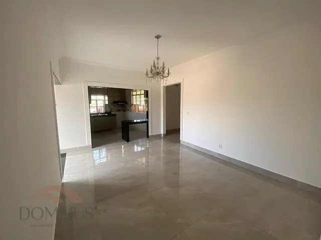 Casa com 267m² 4 quartos e 2 banheiros, à venda, no bairro Ideal em Ipatinga