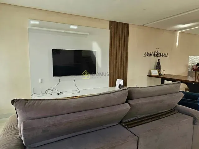 Casa com 240m² 3 quartos e 2 banheiros, à venda, no bairro Centro em Porto Real