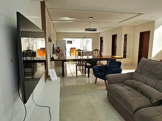Casa com 240m² 3 quartos e 2 banheiros, à venda, no bairro Centro em Porto Real