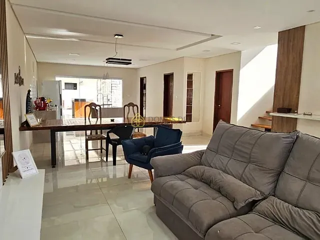 Casa com 240m² 3 quartos e 2 banheiros, à venda, no bairro Centro em Porto Real