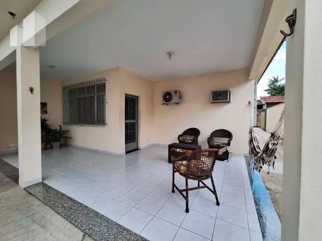 Casa 4 quartos e 2 banheiros, à venda, no bairro Vila Operária em Nova Iguaçu