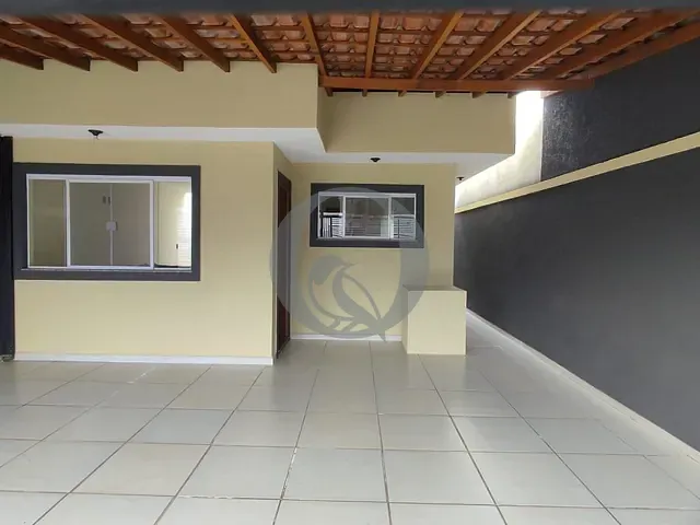 Casa com 175m² 3 quartos e 3 banheiros, à venda, no bairro Nova Cerejeira em Atibaia