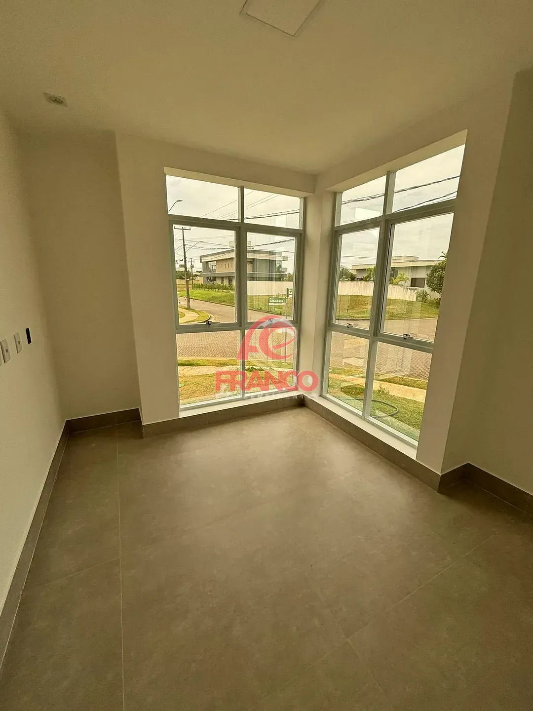 Casa, 3 quartos, 289 m² - Foto 13