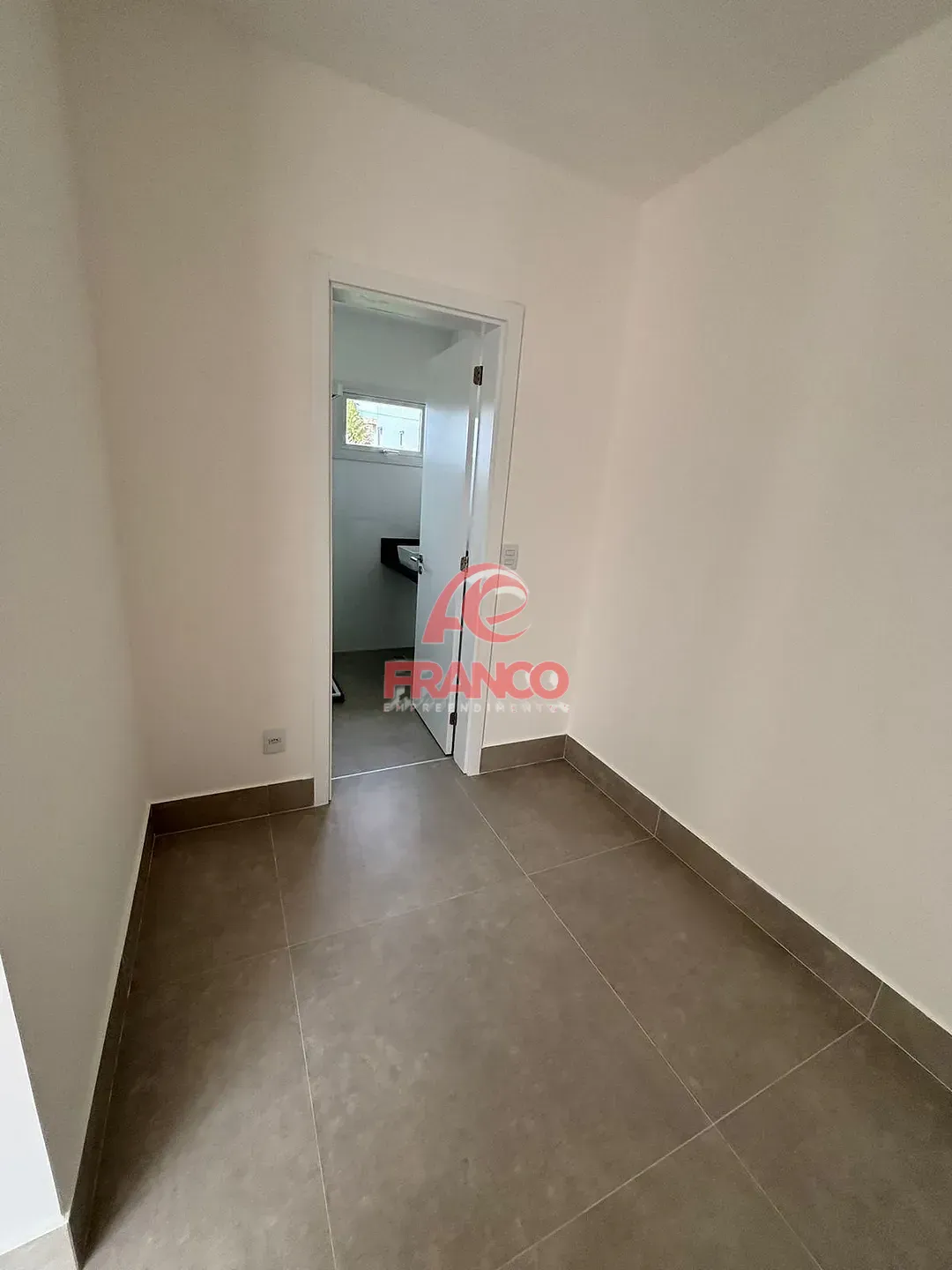 Casa, 3 quartos, 289 m² - Foto 20