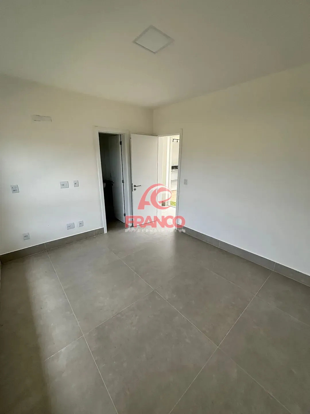 Casa, 3 quartos, 289 m² - Foto 25