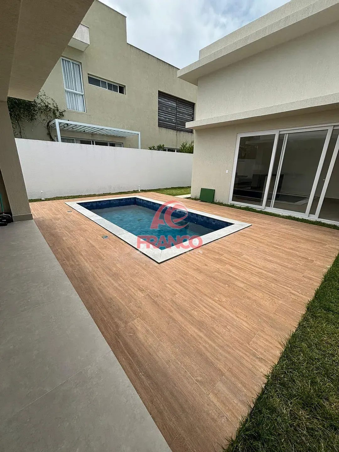 Casa, 3 quartos, 289 m² - Foto 30