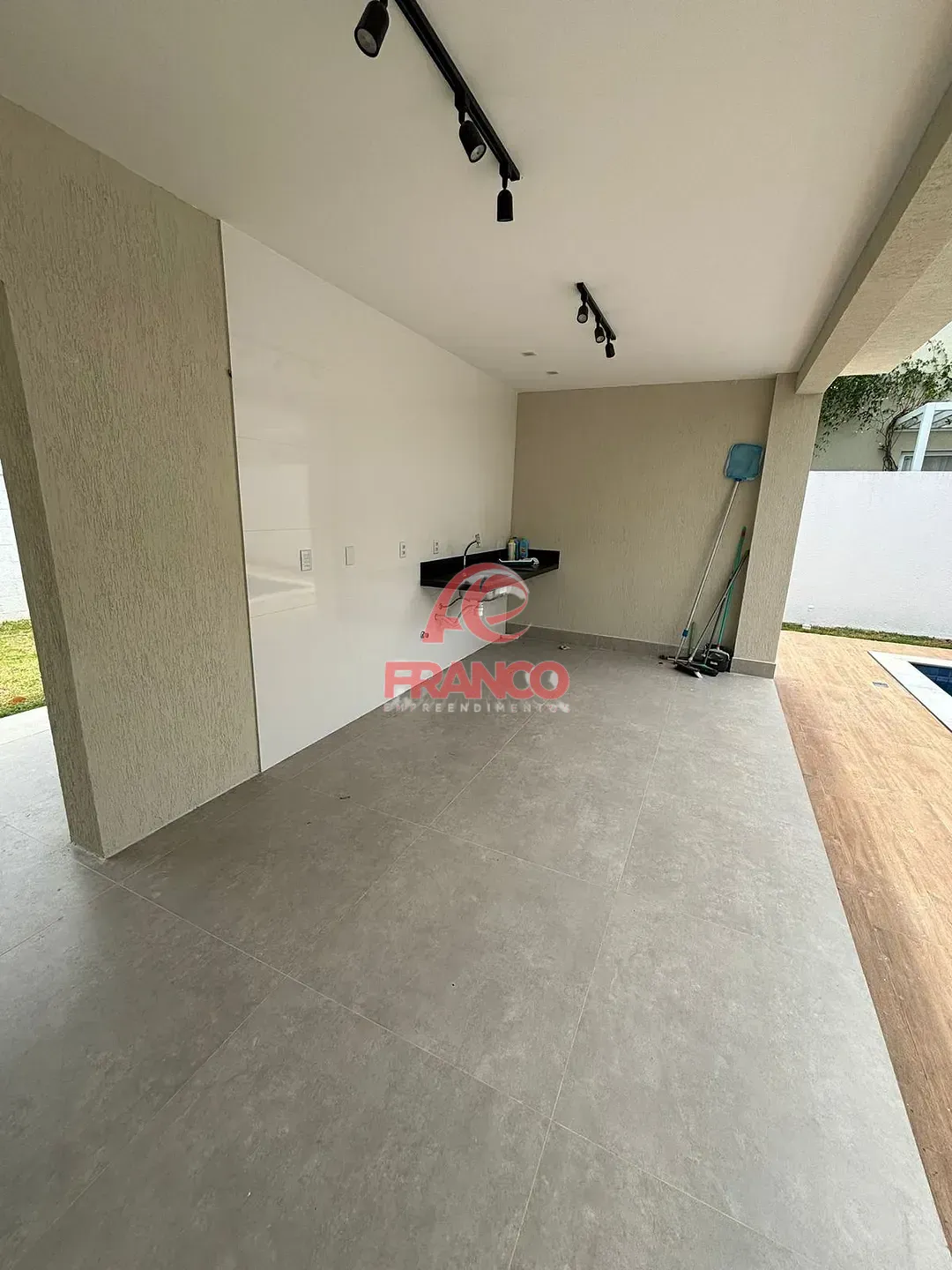 Casa, 3 quartos, 289 m² - Foto 36