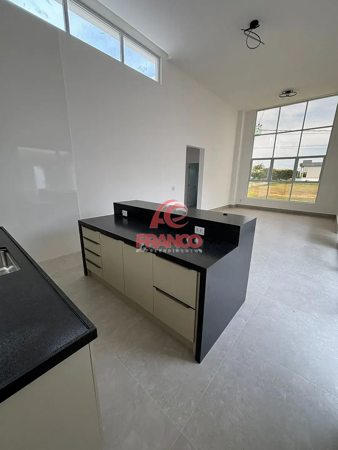 Casa, 3 quartos, 289 m² - Foto 37