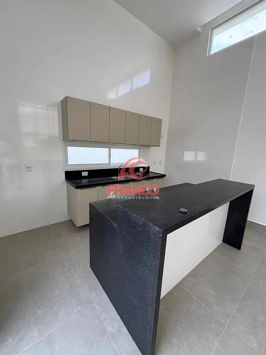 Casa, 3 quartos, 289 m² - Foto 41