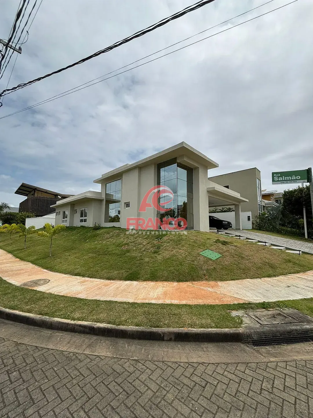 Casa, 3 quartos, 289 m² - Foto 1