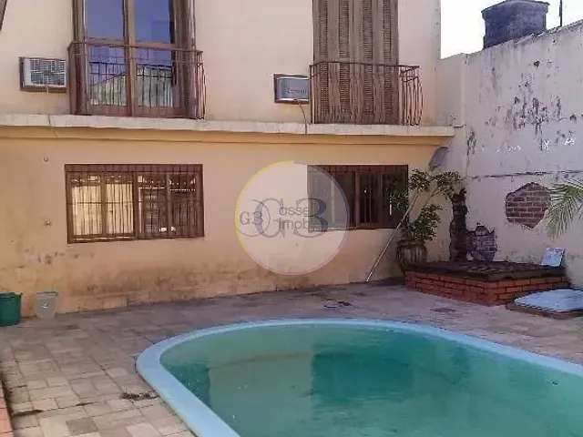 Casa 3 quartos e 4 banheiros, à venda, no bairro Areal em Pelotas