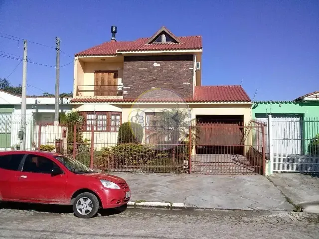 Casa 3 quartos e 4 banheiros, à venda, no bairro Areal em Pelotas