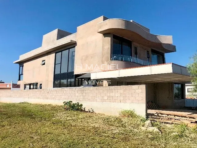 Casa com 448m² 4 quartos e 6 banheiros, à venda, no bairro Swiss Park em Campinas