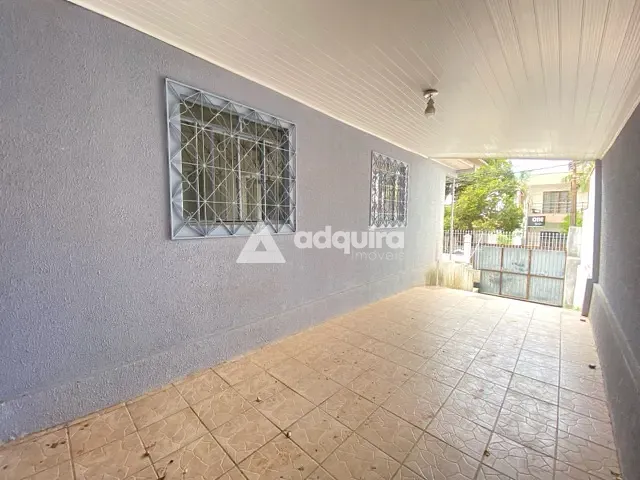 Casa com 230m² 2 quartos e 1 banheiro, à venda, no bairro Centro em Ponta Grossa