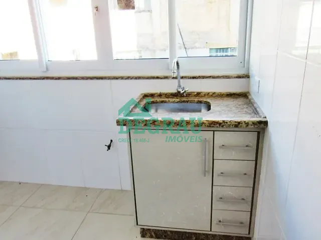 Casa 1 quarto e 1 banheiro, para alugar, no bairro Centro em Itapeva