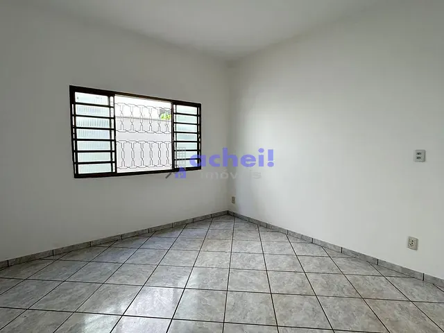 Casa 4 quartos e 3 banheiros, à venda, no bairro Vila Aurora I em Rondonópolis