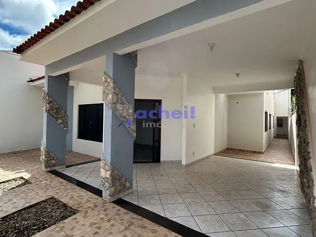 Casa 4 quartos e 3 banheiros, à venda, no bairro Vila Aurora I em Rondonópolis