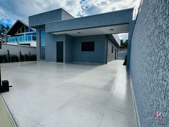 Casa 3 quartos e 2 banheiros, à venda, no bairro Bopiranga em Itanhaém