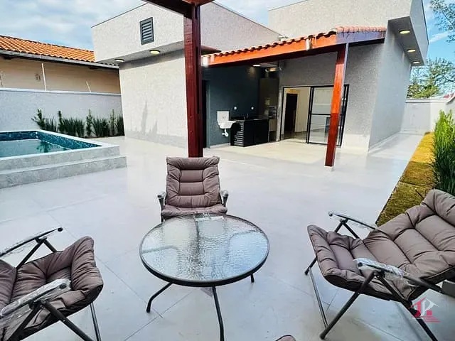 Casa 3 quartos e 2 banheiros, à venda, no bairro Bopiranga em Itanhaém