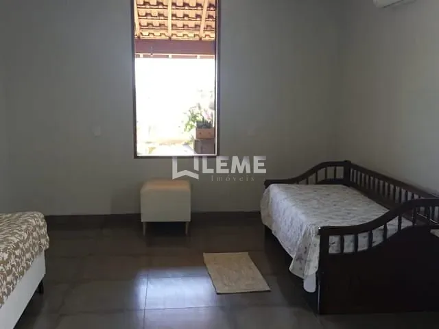 Casa com 250m² 1 quarto e 1 banheiro, à venda, no bairro Residencial Mais Parque Mococa em Mococa