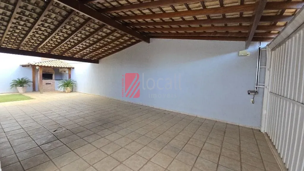 Casa com 3 quartos à venda, 300m² — foto 30 de 32