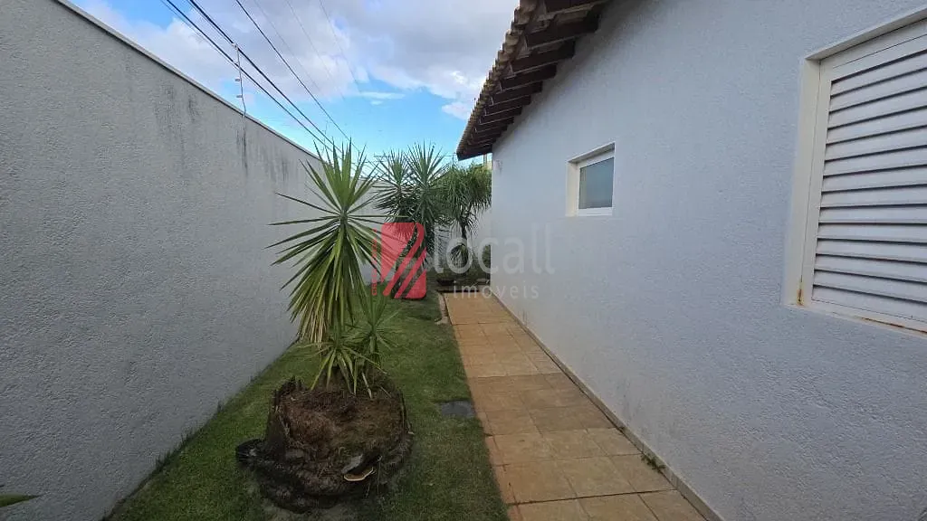 Casa com 3 quartos à venda, 300m² — foto 22 de 32