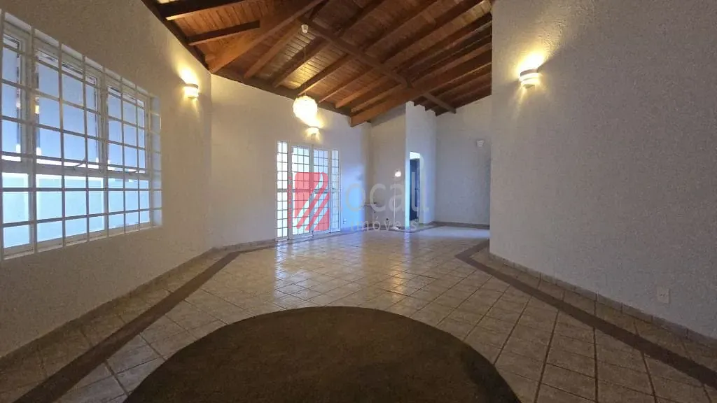 Casa com 3 quartos à venda, 300m² — foto 7 de 32