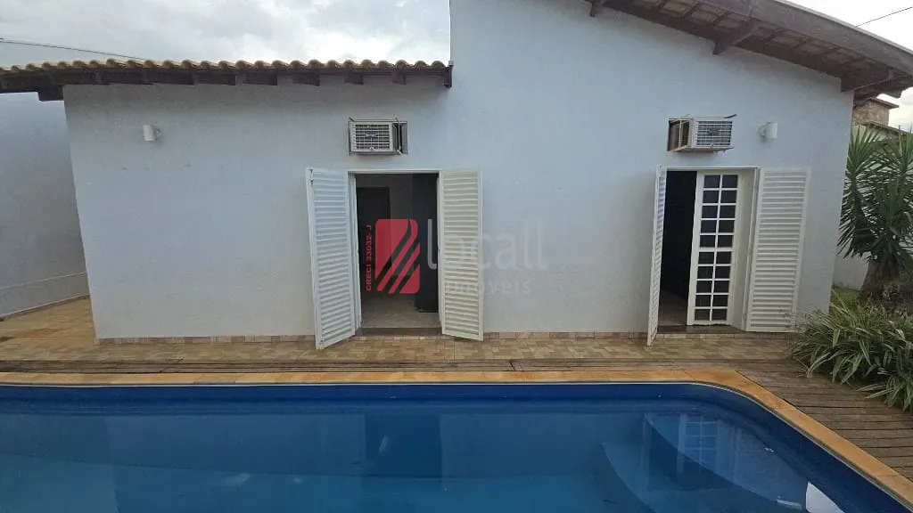 Casa com 3 quartos à venda, 300m² — foto 26 de 32