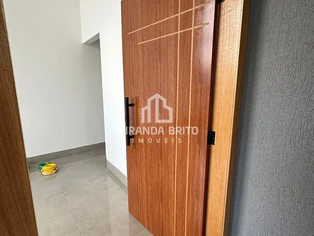 Casa 3 quartos e 2 banheiros, à venda, no bairro Vila Mariana em Aparecida de Goiânia