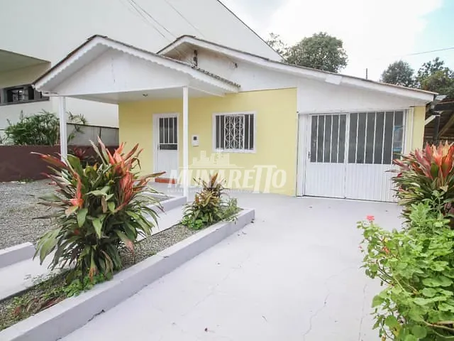 Casa com 116m² 3 quartos e 1 banheiro, à venda, no bairro Centro em Piratuba