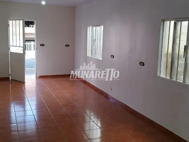 Casa com 116m² 3 quartos e 1 banheiro, à venda, no bairro Centro em Piratuba