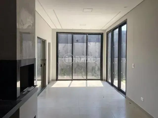Casa com 264m² 3 quartos e 5 banheiros, à venda, no bairro Gleba Simon Frazer em Londrina