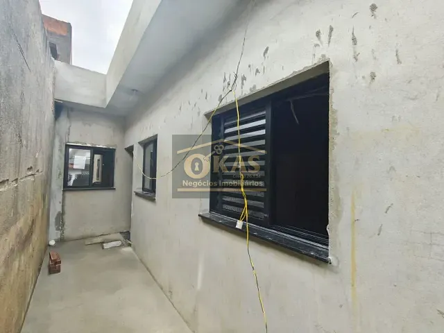 Casa com 125m² 3 quartos e 2 banheiros, à venda, no bairro Jardim Santa Lúcia em Suzano