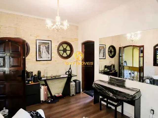 Casa com 243m² 3 quartos e 4 banheiros, à venda, no bairro Nova Gerty em São Caetano do Sul