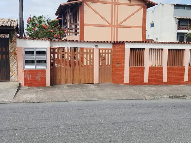 Casa 2 quartos e 2 banheiros, à venda, no bairro Parque Zabulão em Rio das Ostras