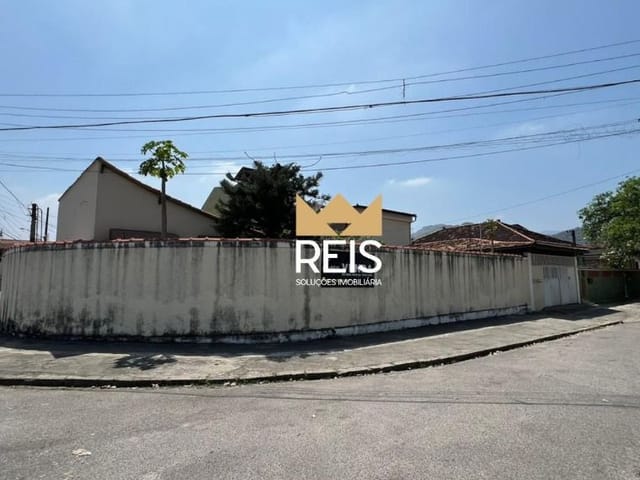 Casa com 500m² 5 quartos e 3 banheiros, à venda, no bairro Senador Vasconcelos em Rio de Janeiro