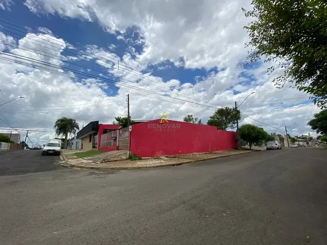 Casa com 515m² 3 quartos e 1 banheiro, à venda, no bairro Batel em Guarapuava