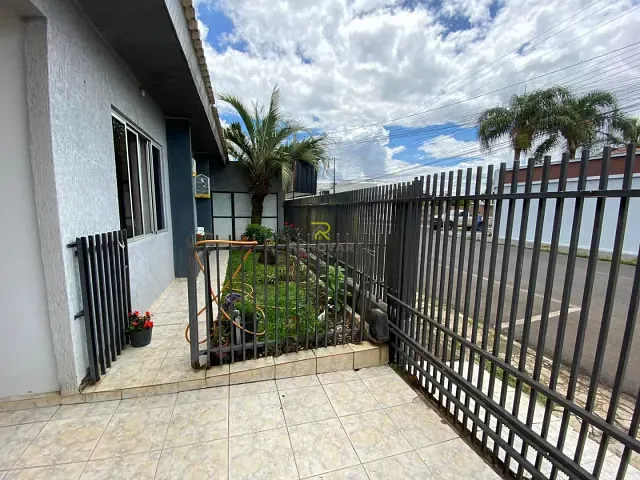 Casa com 515m² 3 quartos e 1 banheiro, à venda, no bairro Batel em Guarapuava