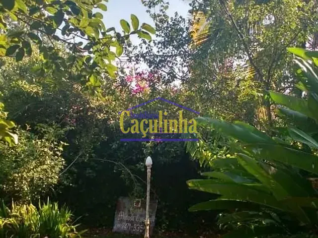 Casa com 2m² 7 quartos e 3 banheiros, à venda, no bairro José Barros em Vassouras