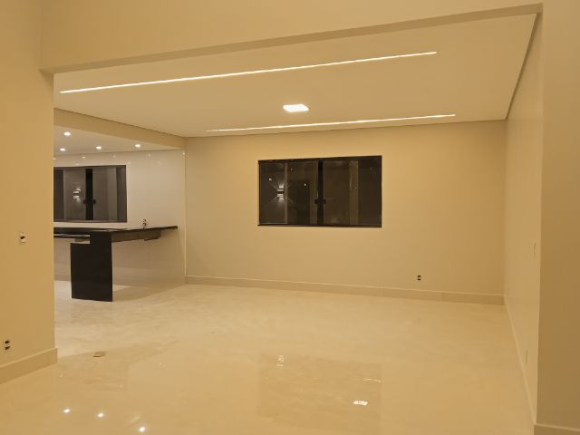 Casa com 400m² 3 quartos e 5 banheiros, para alugar, no bairro Ponte Alta Norte (Gama) em Brasília