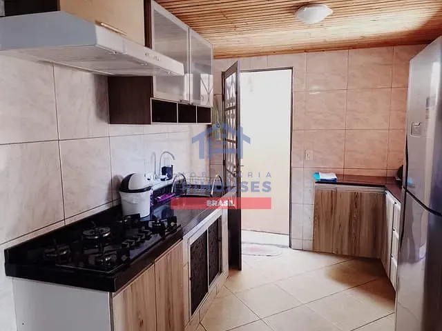 Casa com 120m² 3 quartos e 2 banheiros, à venda, no bairro Campo de Santana em Curitiba