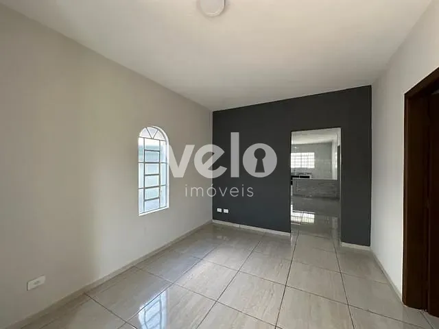 Casa com 250m² 3 quartos e 2 banheiros, à venda, no bairro Jardim Ana Emilia em Taubaté